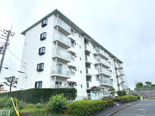 名谷15団地64号棟の外観
