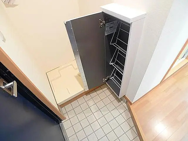 アンプリル押上の玄関