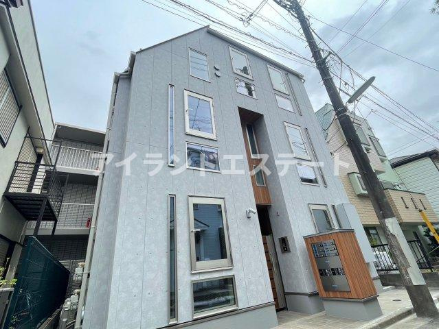 ヒューゲルハイム三軒茶屋　駅近　築浅　角部屋