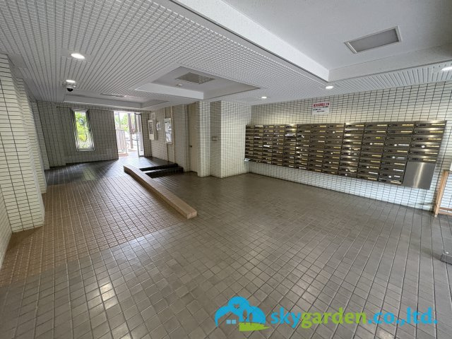 ソフィア茅ヶ崎Ｅ棟のエントランス|建物の内部です