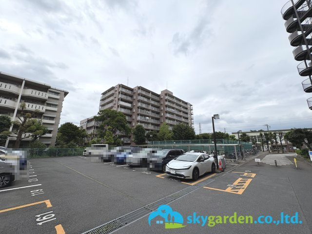 ソフィア茅ヶ崎Ｅ棟の駐車場|来客用駐車場あります（管理人室へ届け）
