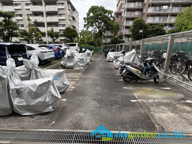 ソフィア茅ヶ崎Ｅ棟の駐輪場