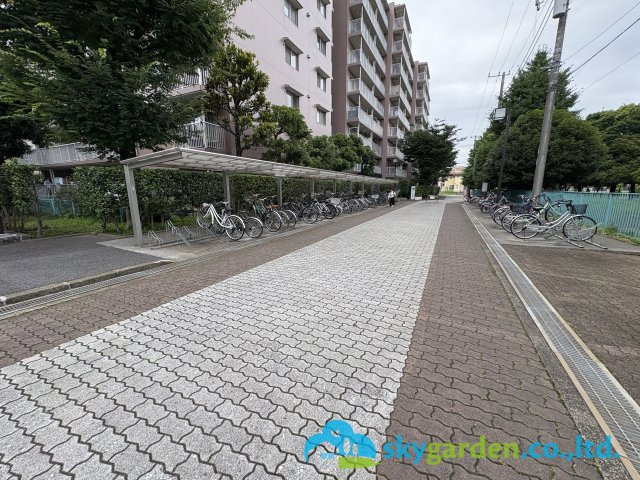 ソフィア茅ヶ崎Ｅ棟の駐輪場