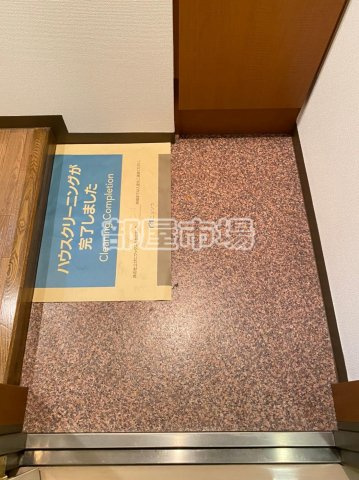 GRAND JOURの玄関
