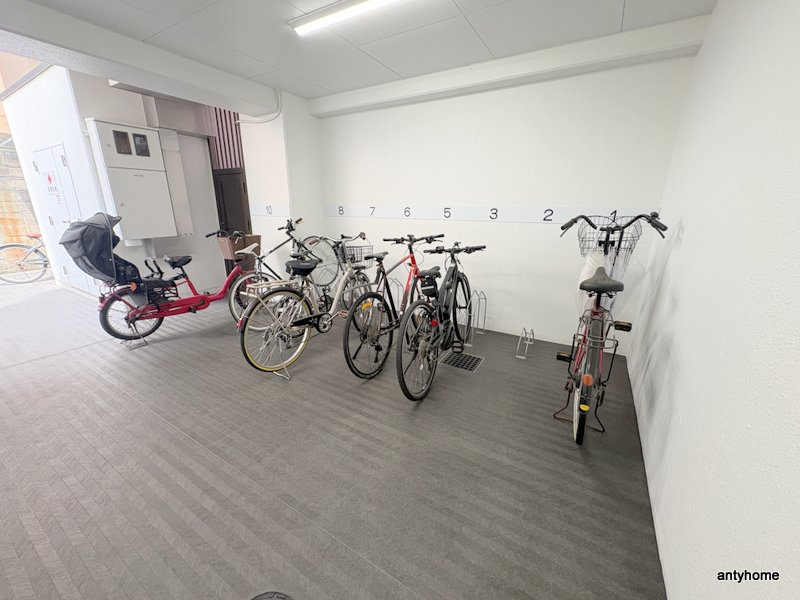 メゾンフジオ紅梅町　仲介手数料無料の駐車場