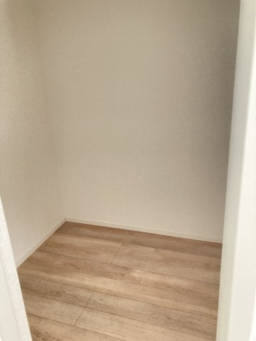 クレイドルガーデン前橋市大利根町第３　１号棟の収納|【イメージ画像】2階洋室3　収納：ウォークインクローゼットです。
