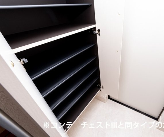 エルマーノＴ２の玄関