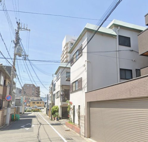 甲子園洲鳥町の前面道路含む現地写真|平成30年6月リフォーム履歴有り