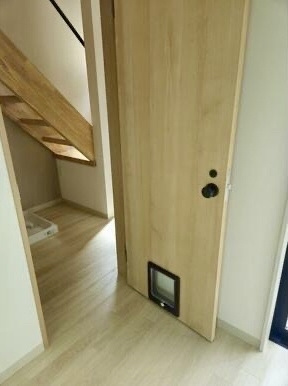 メゾンアンノールの玄関