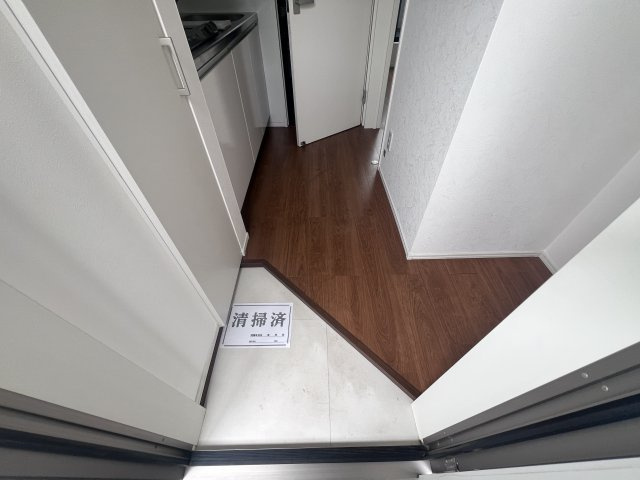 サンクス東須磨の玄関