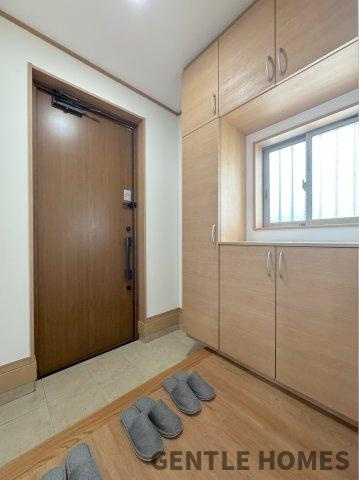 小倉２丁目戸建ての玄関