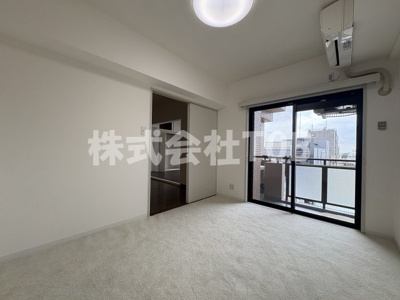 【内装】 | ライオンズステーションプラザ千歳烏山 | 絨毯5.8帖