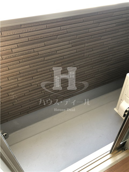 【バルコニー】 | Maison MEDALIA | お洗濯にも便利なバルコニー付き