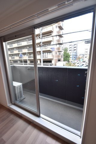 大阪市城東区新喜多１丁目の賃貸マンションのバルコニー