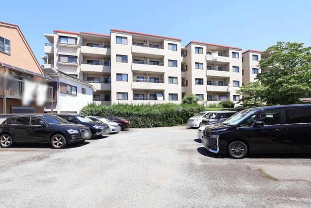 藤和千歳船橋ホームズの駐車場|藤和千歳船橋ホームズ：敷地内に駐車場・駐輪場・バイク置場ございます！（空き要確認）