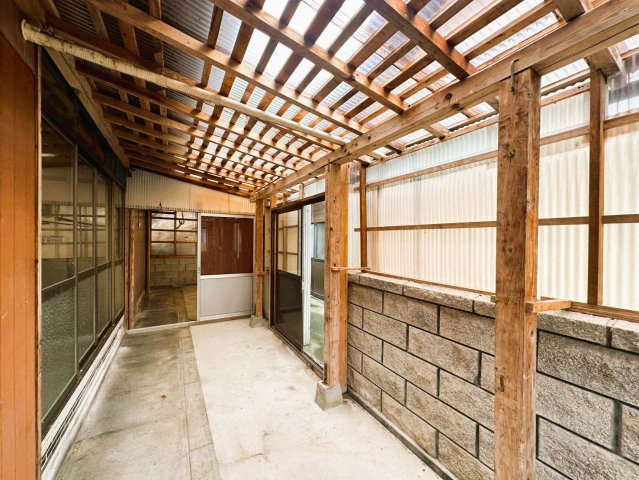 【その他】 | 魚瀬町中古戸建 | 倉庫です