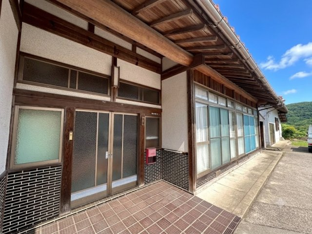 【外観】 | 魚瀬町中古戸建 | 外観は落ち着いています