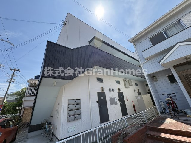 Y's village馬場通の外観