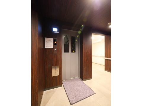 【ロビー】PREMIUMCUBE中野 