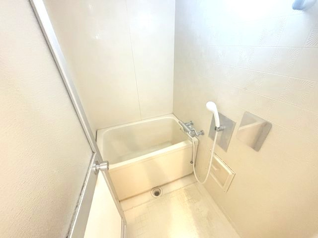 アメニティレジス富田林の浴室