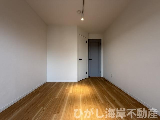 湘南スカイハイツ　1-4号棟の寝室|新規リフォーム完了！　5.9帖　洋室
