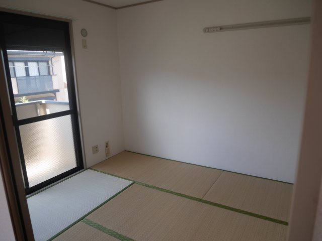グランシャリオAの和室