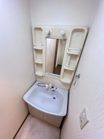 メルクリオール難波の洗面所