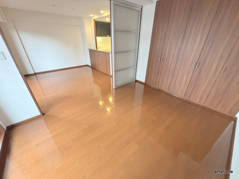 リーガル京町堀　仲介手数料無料の寝室