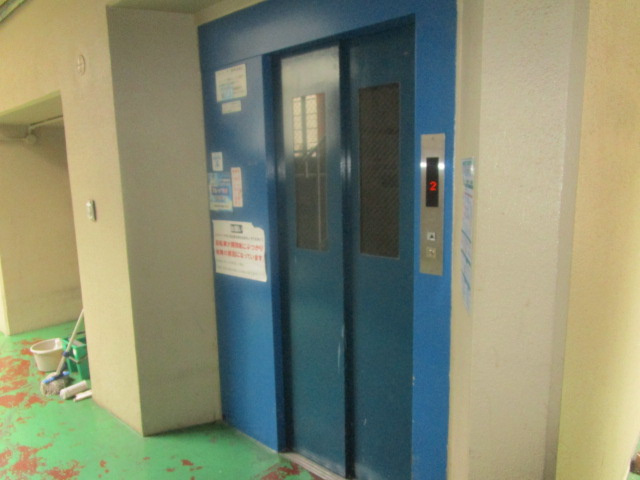 大阪市西成区花園北２丁目のビルの設備
