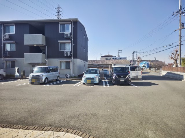 【駐車場】 | グラシアス | 駐車場完備です