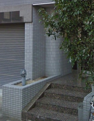 METEORIT弐番館のエントランス