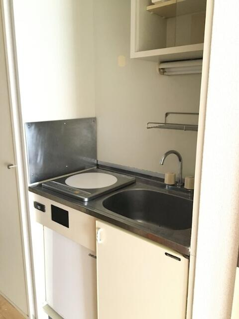収納棚あり！ＩＨのキッチンです