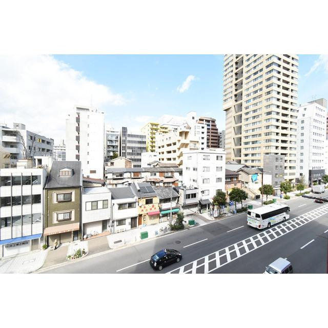 大阪市中央区谷町６丁目の賃貸マンションの外観