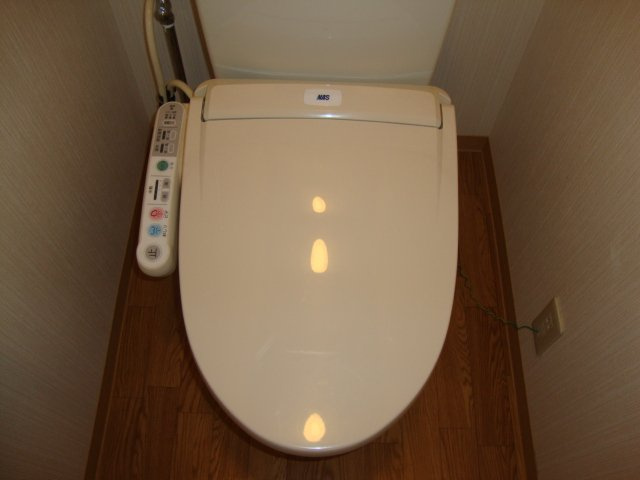 アンビションⅠのトイレ|シャワー付トイレ