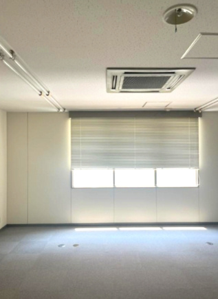大和本町ビルの内装