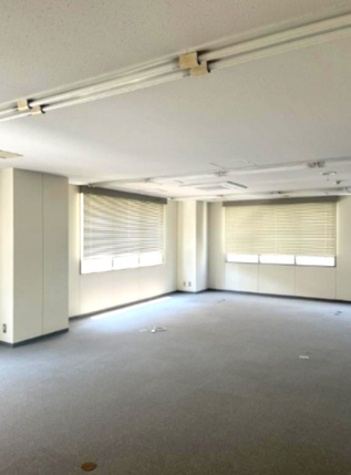 大和本町ビルの内装