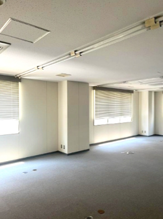 大和本町ビルの内装