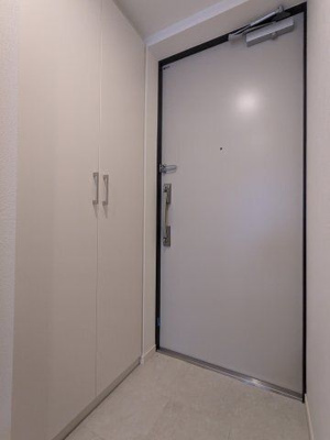 【玄関】 | ケイディーエックスレジデンス原木中山 | 参考写真（同物件別部屋）