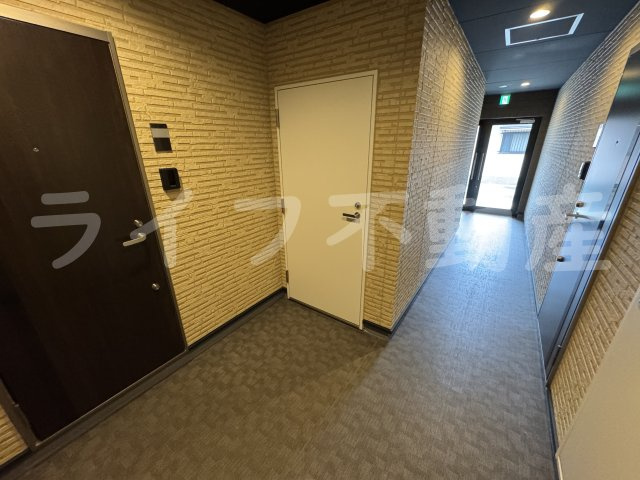 セレニティ荒本A棟のロビー|ロビーです