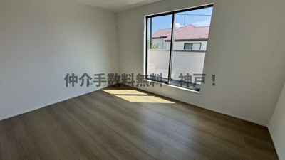 【洋室】 | 神戸市西区玉津町今津　新築戸建　仲介手数料無料！ | きれいな洋室です