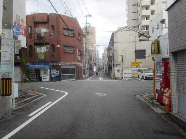 大阪市西区南堀江４丁目のビル
