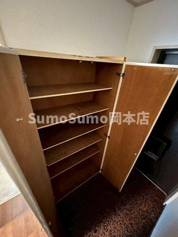 ジーライズ東灘深江の収納|ちょっとした収納スペースも充実しています