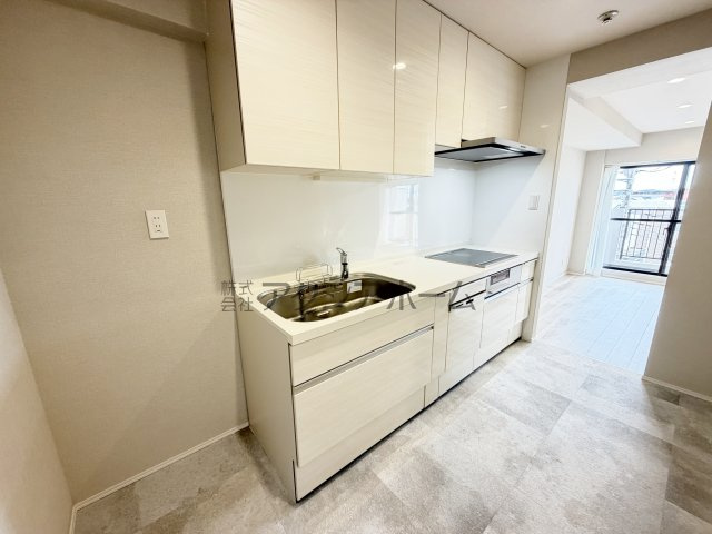 ライオンズマンション武蔵藤沢のキッチン