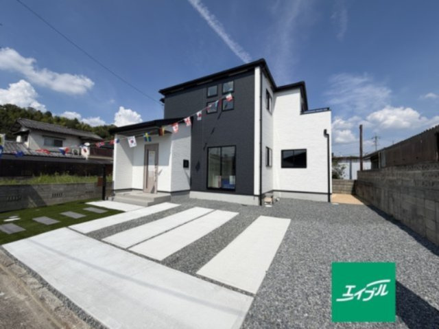 【外観】 | グラファーレ倉敷市真備町箭田5期 (全1棟) | 並列3台駐車可能です！