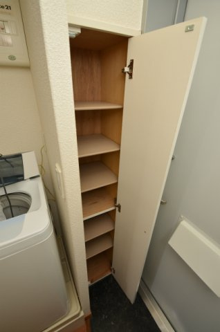 北九州市八幡西区楠橋西２丁目のアパートの玄関