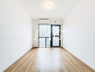 【居間・リビング】 | メゾン・ド・セリバテール | 洋室のお部屋です。