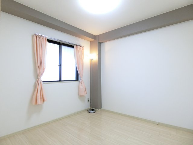 シャルマンコーポ壱番館の寝室