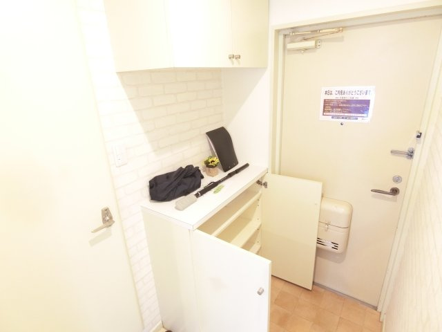 シャルマンコーポ壱番館の玄関