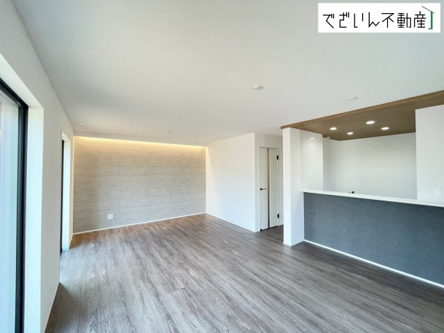 【居間・リビング】 | GRAFARE鴻巣市下忍3期　新築住宅 | ≪2号棟≫
現地(2026年7月撮影)