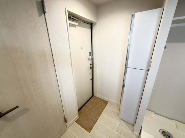 クレサージュ新松戸Ⅱの玄関
